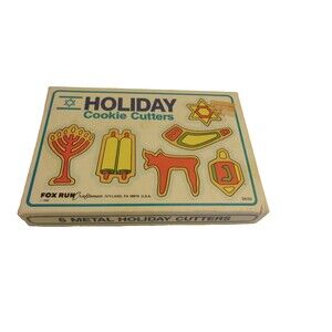 Judaica Holiday 5 Cookie Cutters Torah Chai  Star of David + Metal Vintage USA